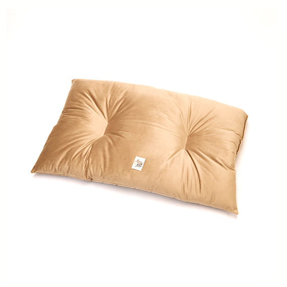 Rectangular velvet cushion