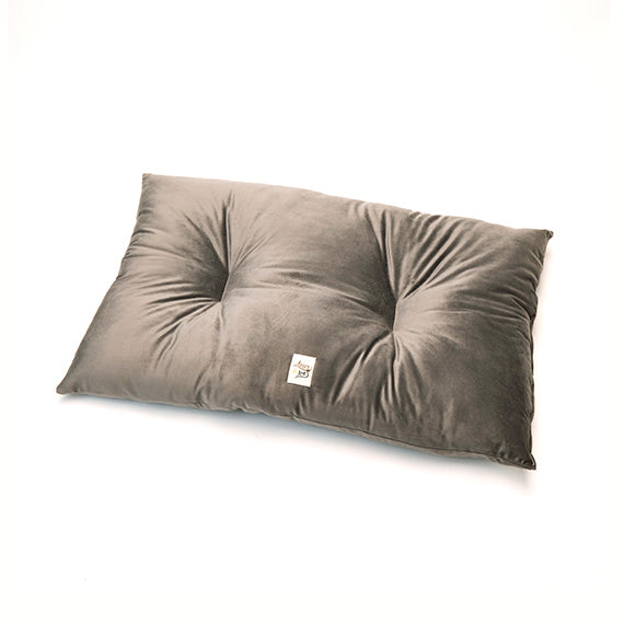 Rectangular velvet cushion