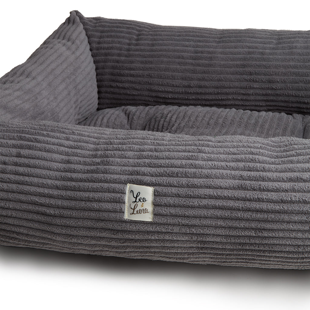 Bordeaux ribbed velvet sofa
