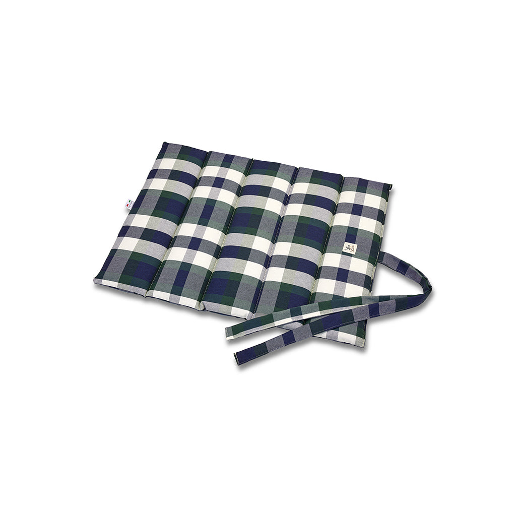 Red Scottish cotton rolling quilt