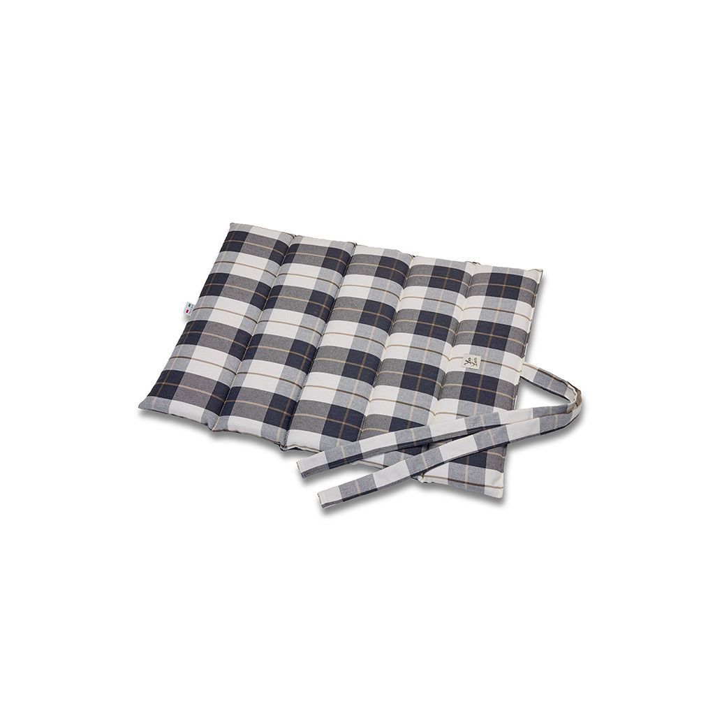 Red Scottish cotton rolling quilt
