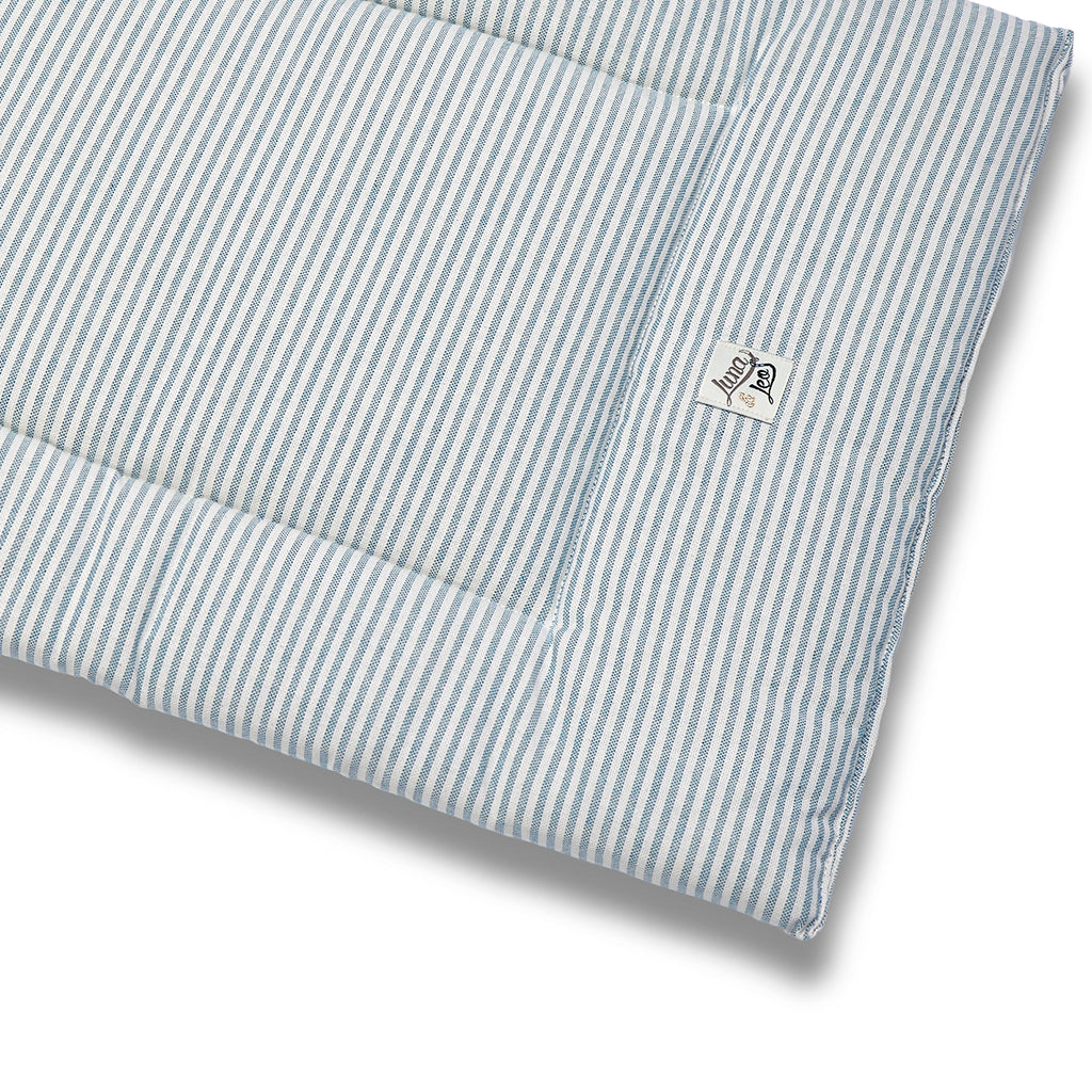 Quiltina Picture of Cotton Urban Blue Lines