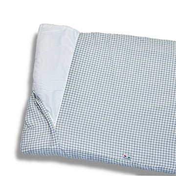 Light gray Vichy shrewable mattress cover