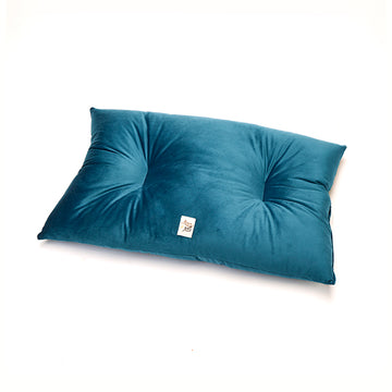 Rectangular velvet cushion