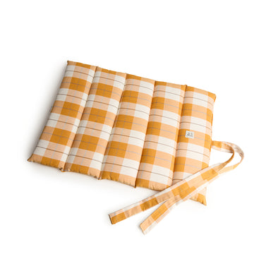 Red Scottish cotton rolling quilt