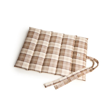 Red Scottish cotton rolling quilt